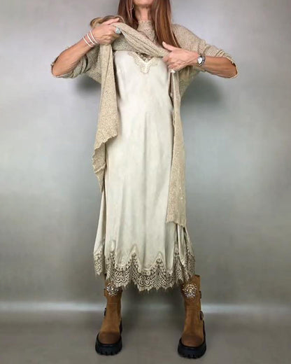 Élia – Ensemble féminin en maille douce et détails de dentelle