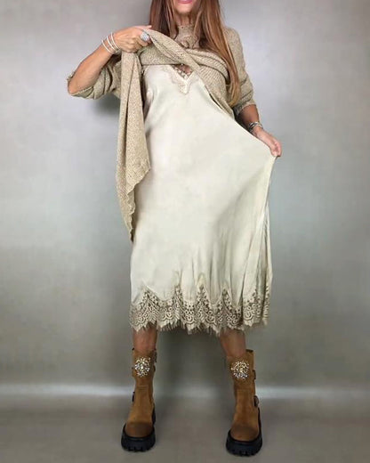 Élia – Ensemble féminin en maille douce et détails de dentelle