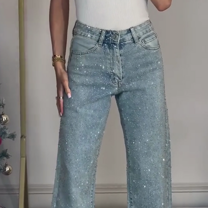 Inès – Jeans à jambe droite avec strass